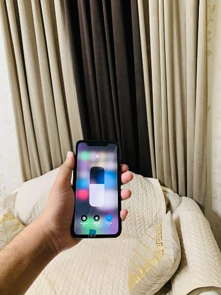 IPHONE XR 64gb brand new condition 1