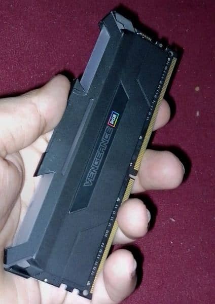 corsair Vengeance RGB Pro 16GB (16GB) DDR4 3200MHz Memory Ram 1