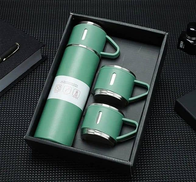 Vacuum Flask set with 3;Cups ,500 ml 1