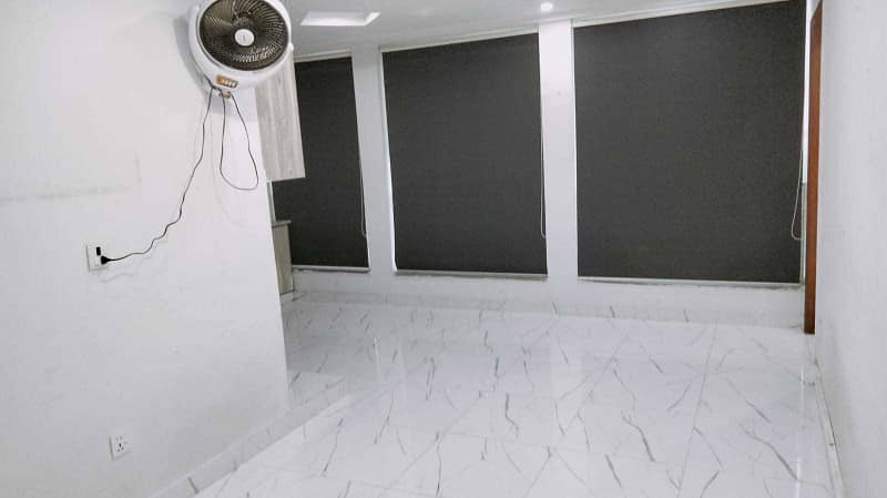1BED STUDIO SAMI FURNISHED APORTMENT IS AVAILABLE FOR RENT IN SECTOR E BAHRIA TOWN LAHORE 6
