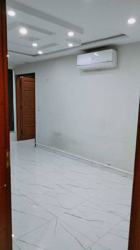1BED STUDIO SAMI FURNISHED APORTMENT IS AVAILABLE FOR RENT IN SECTOR E BAHRIA TOWN LAHORE 7