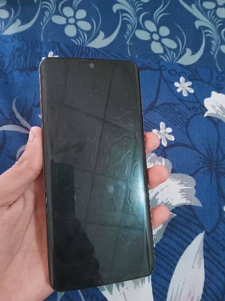 Aquos Zero 2 Non PTA  8/256 240htz screen. 3