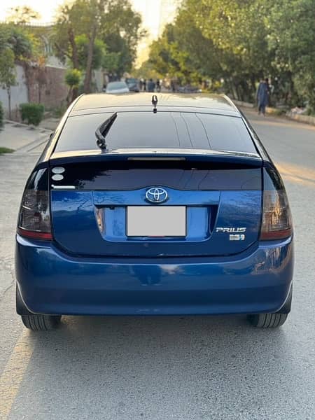 Toyota Prius 2013 5