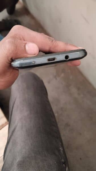 infinix hot 11 play condition 10/9 4/64 0
