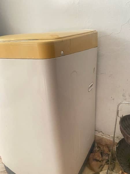 Haier Automatic washing machine 4