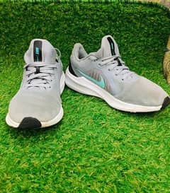 Nike 100 ℅ original running shoes