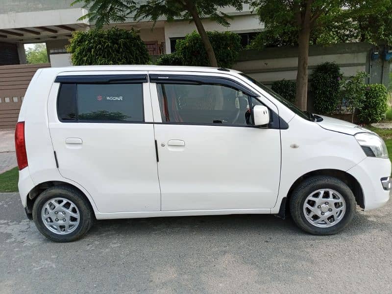 Suzuki Wagon R 2018 3