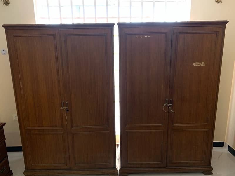 Wooden Almari wardrobe 1