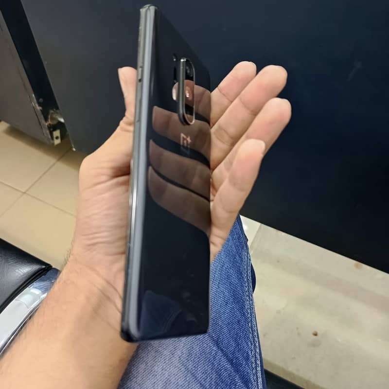 One plus 8 pro 0