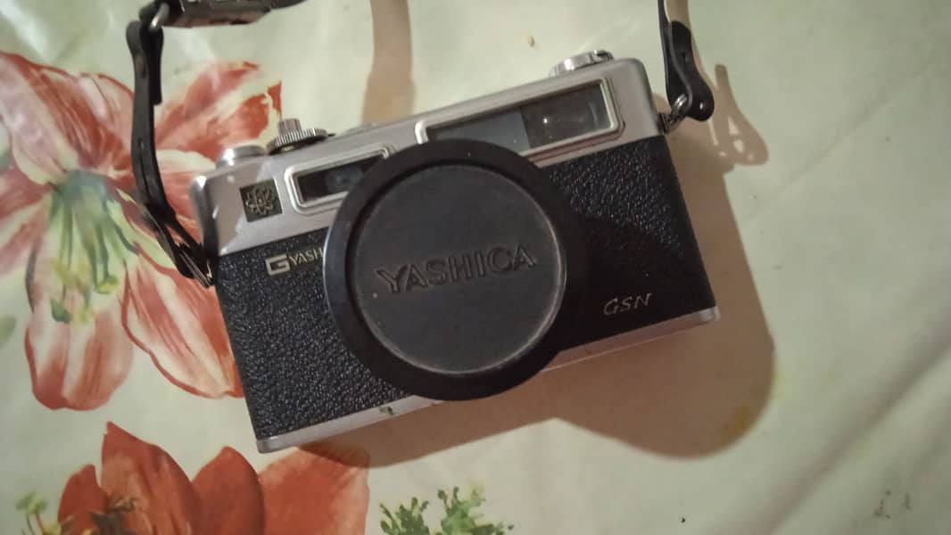 Yashica Electro  Camera 0