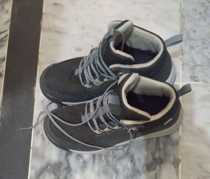 jogger shoes 1