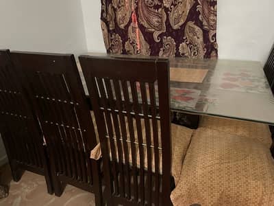 scratchless dinning table