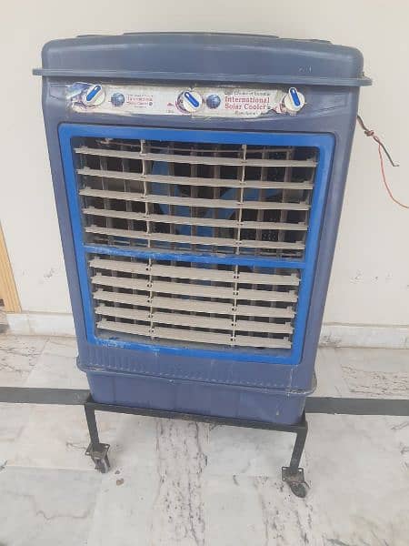 Solar Cooler with Solar Plate Good Condition 0