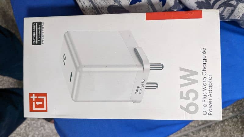 one plus 65W fast charger 1