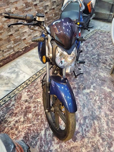 Suzuki bike 125 cc sports bike 1