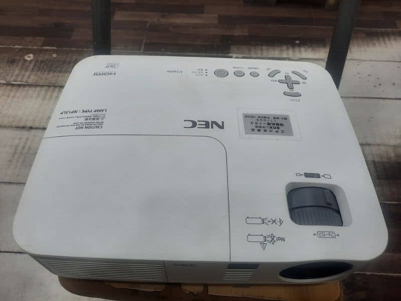 Nec M 332X Projector in 10/10 Condition 6