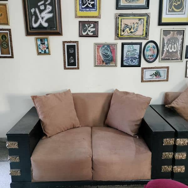 Black and brown sofa set 1
