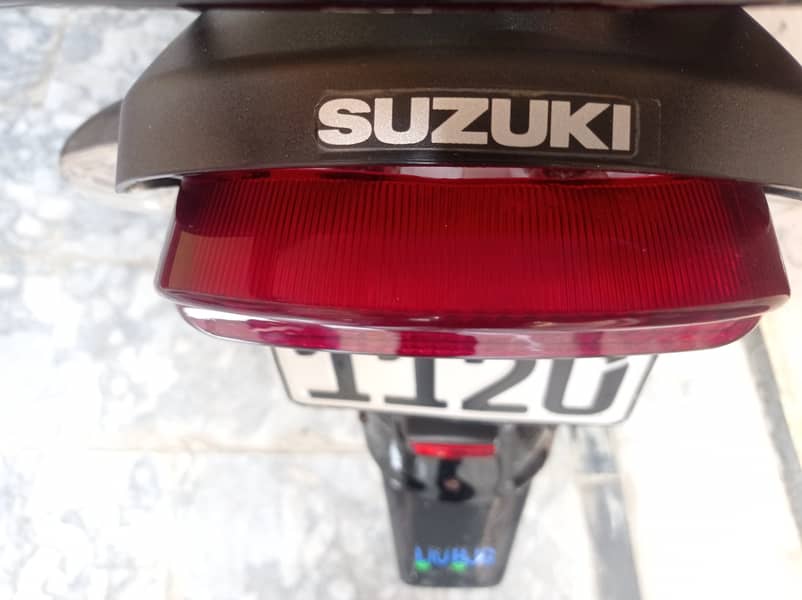 Suzuki GS 150 Special Edition 6
