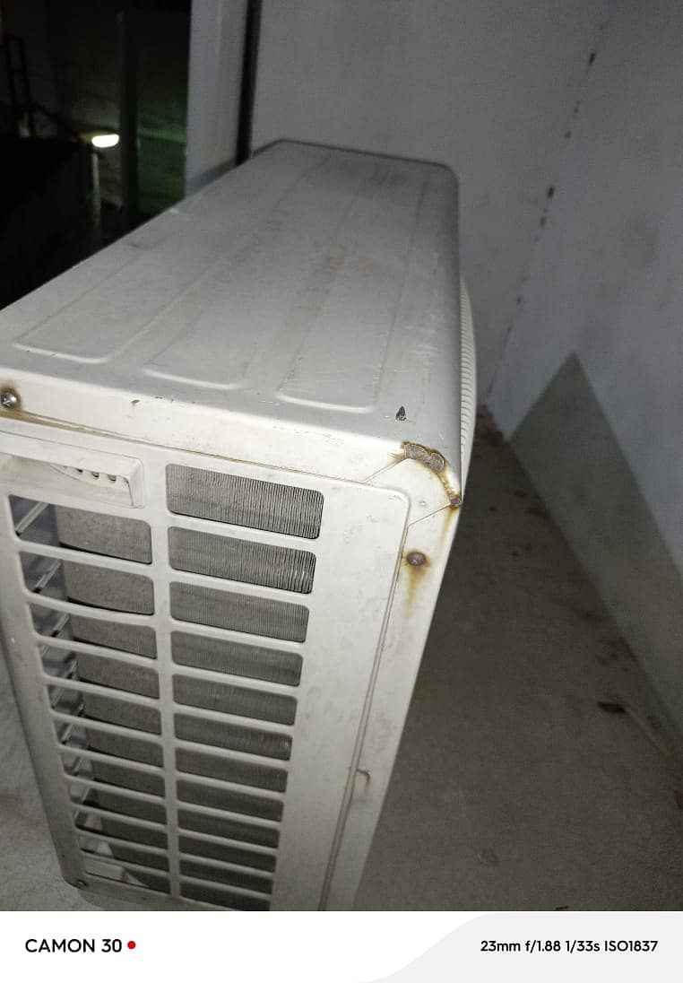 2 ton AC Mitsubishi  Non inverter | Best Quality AC In good Condition 2