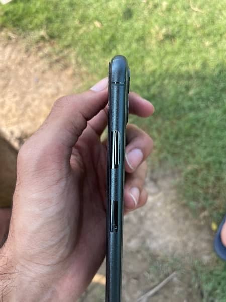 Iphone 11 pro max for sale 0