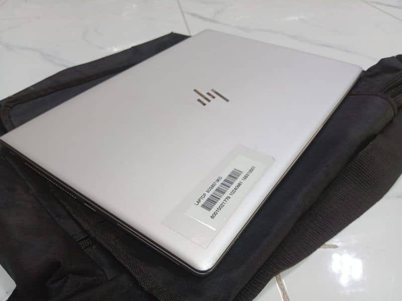 HP LAPTOP 7