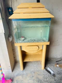 Glass Aquarium for sale (2ft x 1ft) with pump & stones