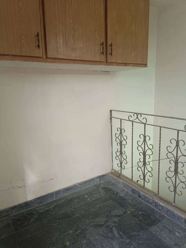 3.5 Marla Outclass House For Rent In Johar Town Q Block 8