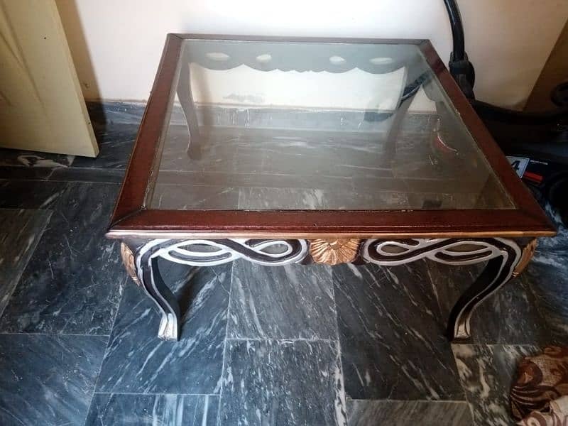 center table and 2 small serving tables available for sale 1