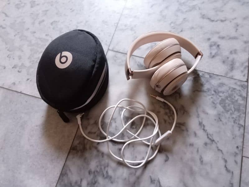 BEATS SOLO³ HEADPHONE 0