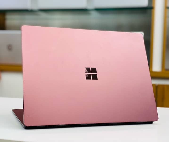 SURFACE LAPTOP 2 CORE I7 8th GEN 8GB RAM 256 SSD 1