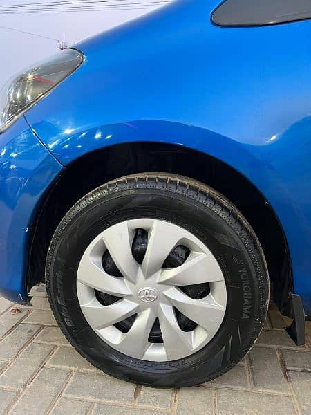 Toyota Vitz 2015 5