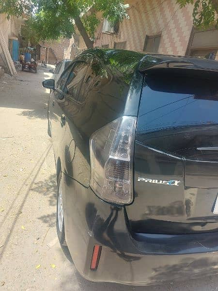 Toyota Prius Alpha 2012/2016 exchange possible 4