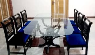 Dining table 0