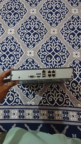 hikvision nvr 4chanall with peo switch 4