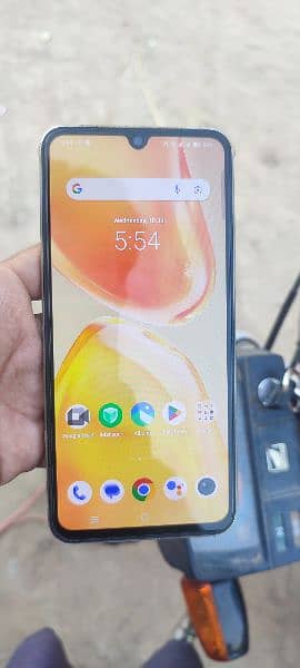 vivo v25e 8/128    10/10 condition with box and charger (03103728183)