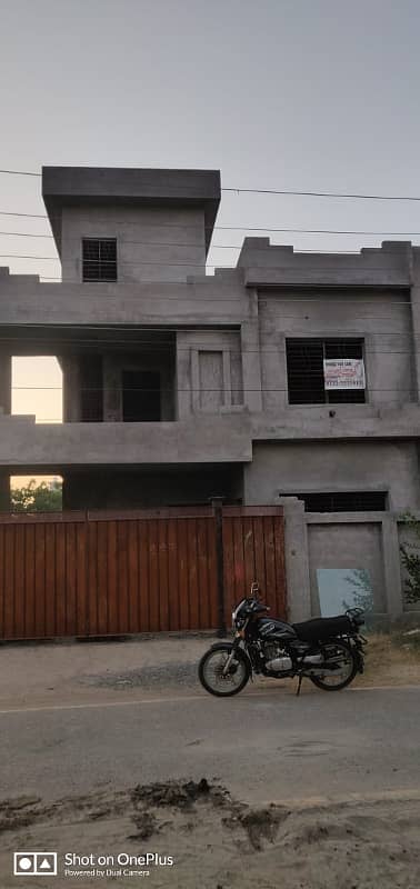 Gray Structure 10 Marla Plot Available For Sale In Park View City Lahore 3