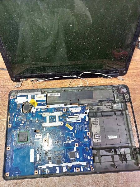 Laptop Hinges Repair 1