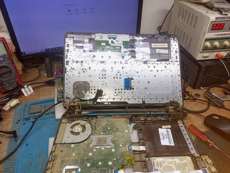 Laptop Hinges Repair 8