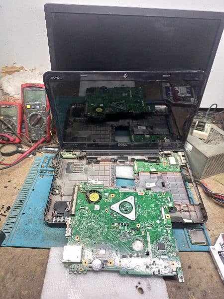 Laptop Hinges Repair 14