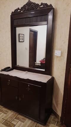 dressing table