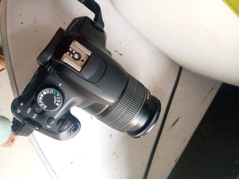 Canon 1200D 0