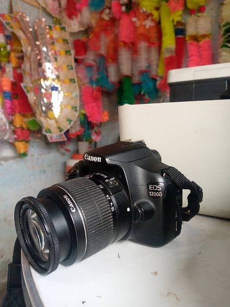 Canon 1200D 3