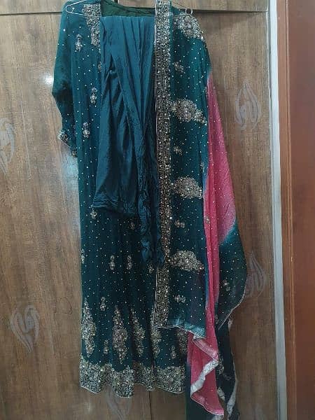 A very beautiful dress for a walima bride 6