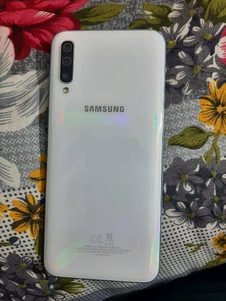 Samsung A50 1