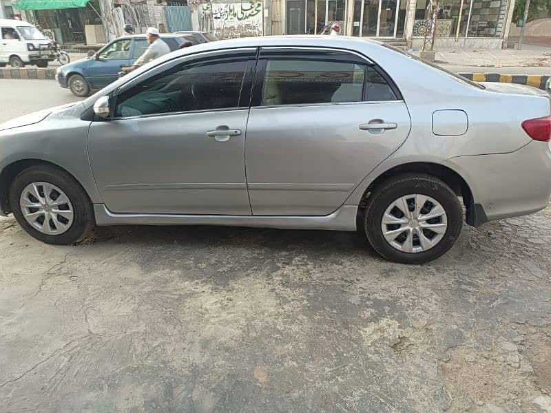 Toyota Corolla GLI 2011 14