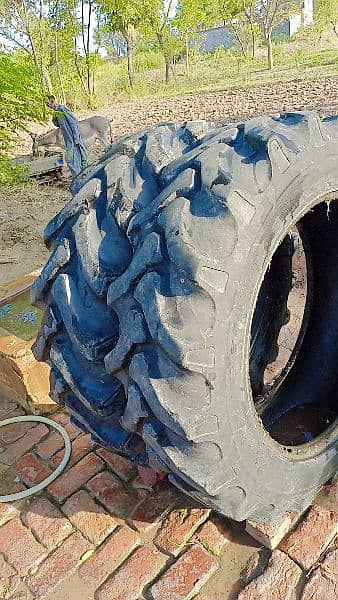 Tyre's Fiat tractor 480 1