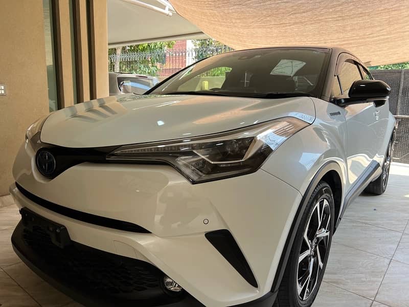 Toyota C-HR 2018 1