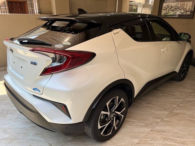 Toyota C-HR 2018 4