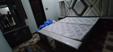 Full bedroom bed set
