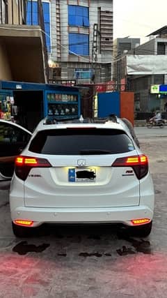 Honda Vezel 2015